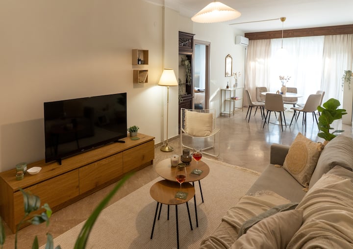 Spacious Apartment In The Heart Of Thessaloniki - Thessaloniki