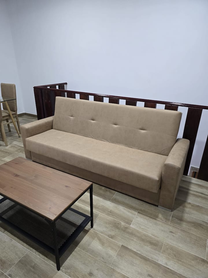 Primero A
Apartamento De 70 M/2
Centrico - Punta Umbría