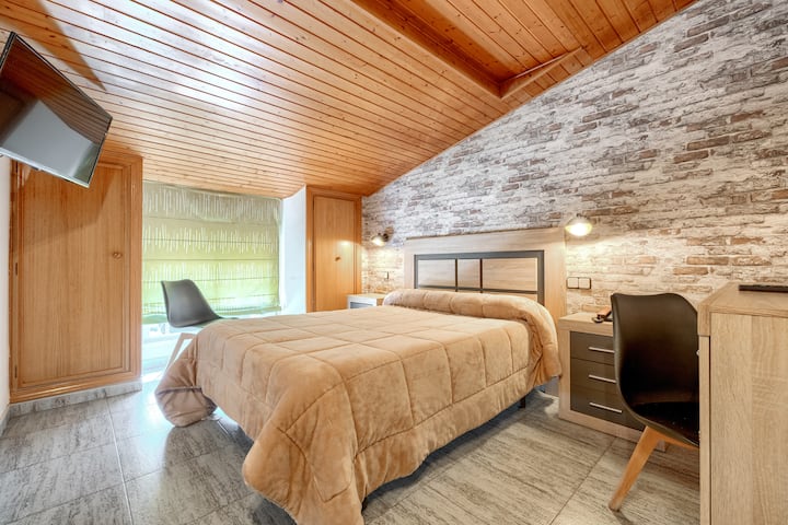 Habitación Doble Abuhardillada - Guadarrama
