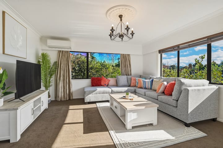 Central City Retreat|4 Bedrooms With Pool Table - Rotorua