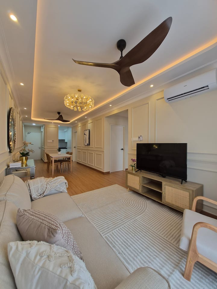 Aspire D'costa Homestay | 3br 2bath | Wi-fi & Pool - Cyberjaya