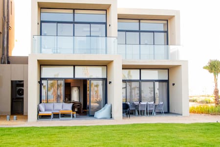 The Beach Home 2BR Soma bay, Sea view — 2