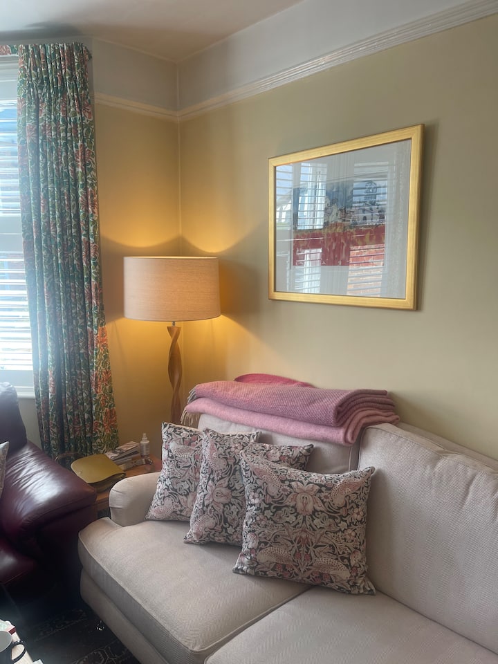 Victorian Villa Semi-detached Central Guildford - Shere
