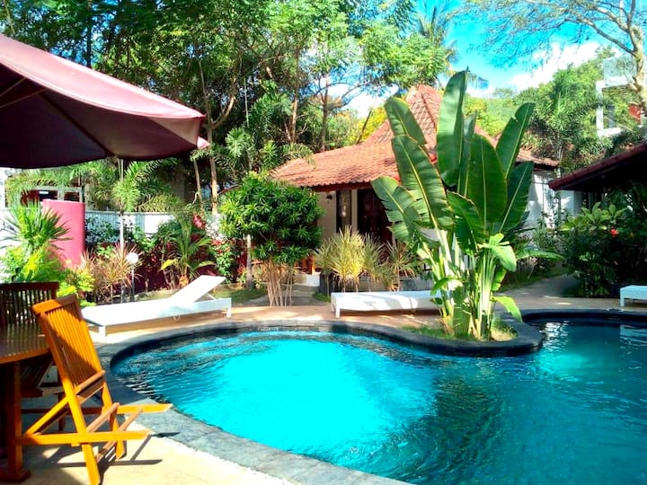 Banana Leaf Resort Gili T 10 Pax 5 Room - Islas Gili