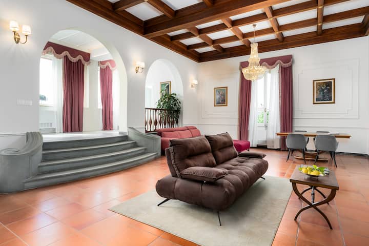 Imperial Suite 180m², 3 Baths, Frescoed Hall - Siena