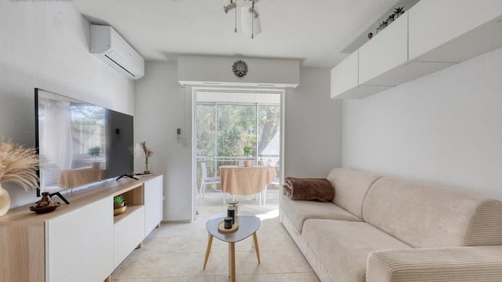 T2 Cosy, Plage à Pied, Clim Et Parking - Le Castellet