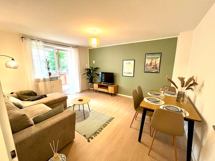 Levada - City-wohnung Mit Balkon In Uni Nähe - Dresde