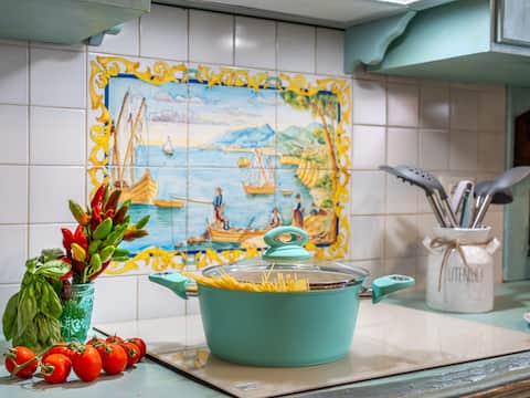 Annuncio Airbnb popolare: Frescoed suite in Palazzo Moncini, Historic Center a Massa Marittima