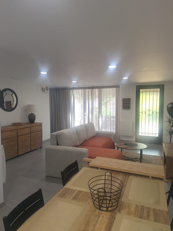 Maison Individuelle La Fare Les Oliviers - La Fare-les-Oliviers