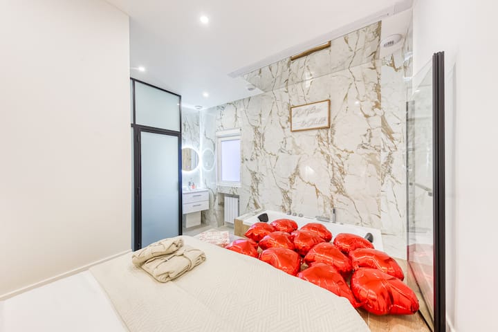 Jacuzzi Parisien, Home Cinéma - Clichy