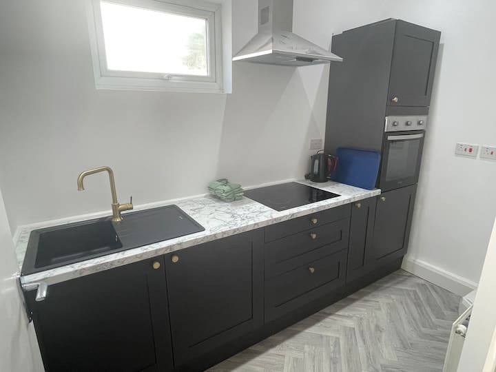 Annexe Excellent Transport Links To Central London - 서비톤
