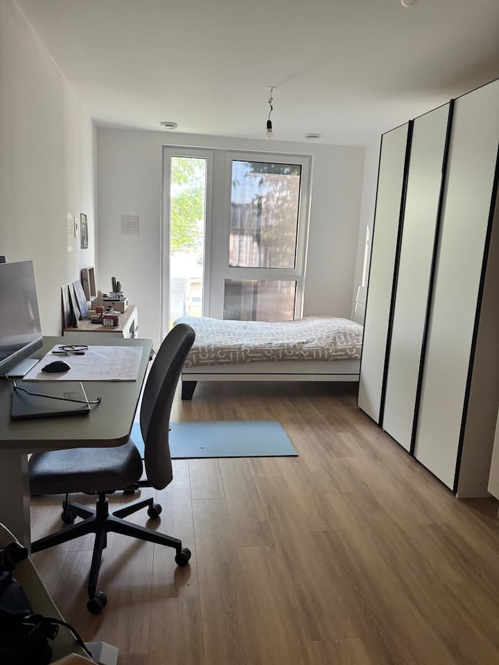 Cozy Room 20 Minutes Away From Munich City Center - Feldkirchen