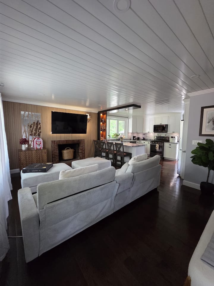 Great 3br Upper House Near Beaches/grill-firepit - Dennis, MA