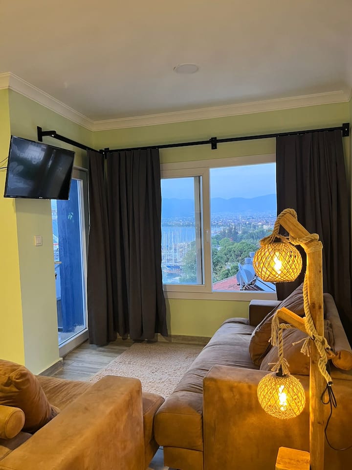 Merkezde Deniz Manzaralı Ultra Lüks Daire - Fethiye