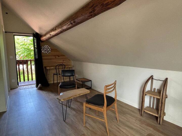 Chalet Avec Balcon Sur L’étang - La Clayette