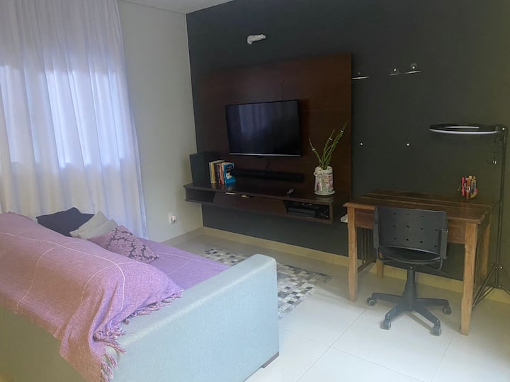 Hospedagem Aconchegante Em Bairro Residencial - Rio das Pedras