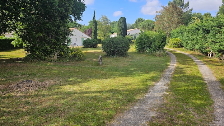 Oasis 1 Gîte Pour 4 Personnes Et Un Bébé. - La Tremblade