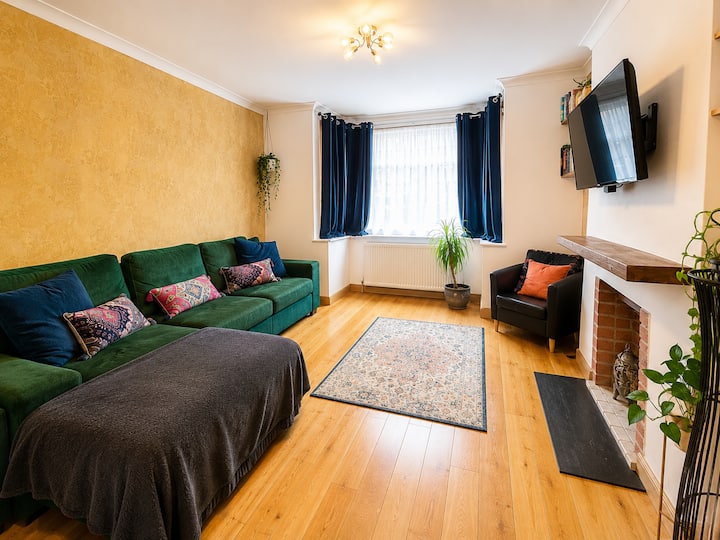 Cosy Home Away From Home – Relax, Unwind & Explore - Bournemouth