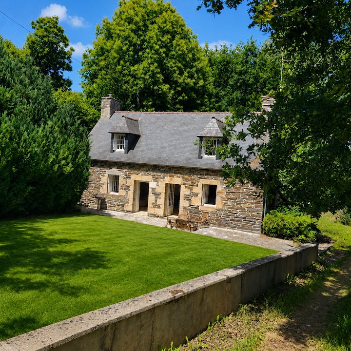 Le Quinquis Du Léguer  Maison Bretonne De Charme - Lannion