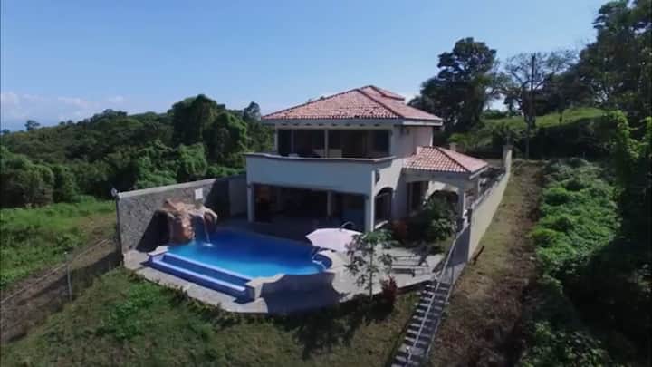 Vistas De Ala Blanca - Puntarenas