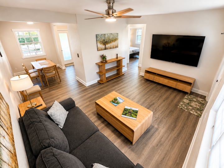 Coconut Grove Area | Modern Home | Sleeps 6 - Coral Gables, FL