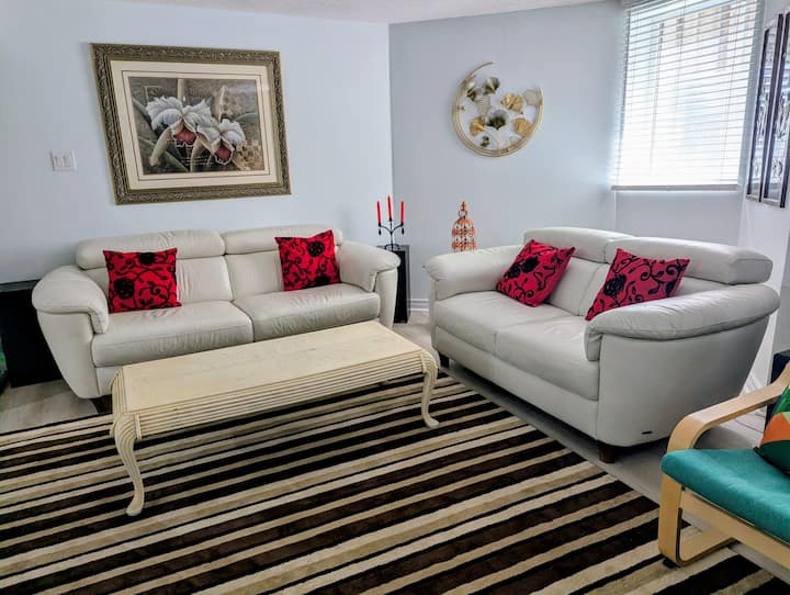 Family Friendly Spacious Home - Brampton