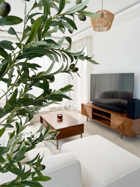Successful Airbnb property: Luxury penthouse with rooftop terrace & 3 bedrooms in Anderlecht