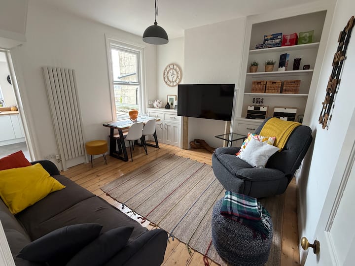 5 Mins Walk To Central Bath, 3-bedroom Home - Bath