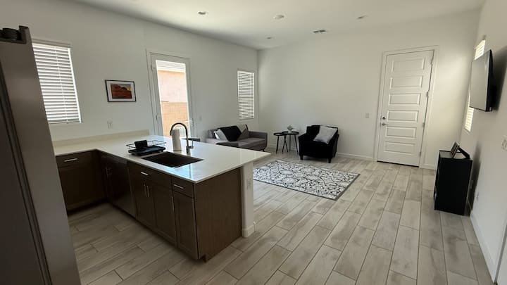 Brand New Private 1-br Casita W/ Full Kitchen - Queen Creek, AZ