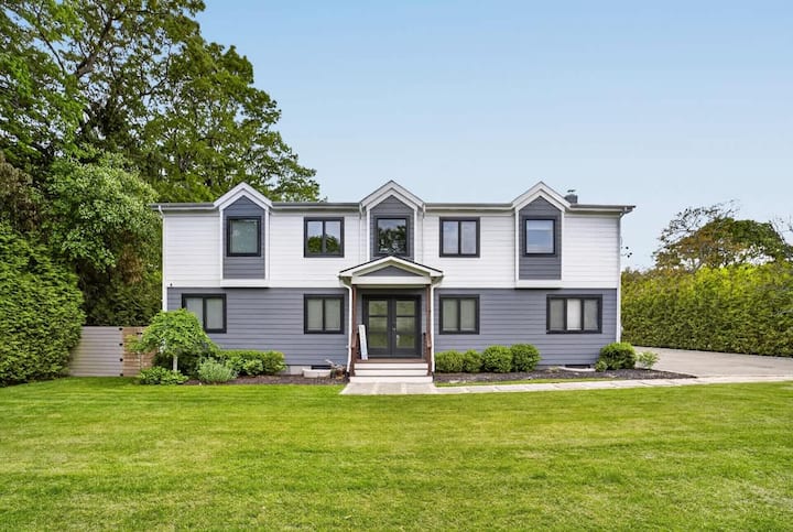 Westhampton Family Retreat W/ Private Pool - Westhampton, NY
