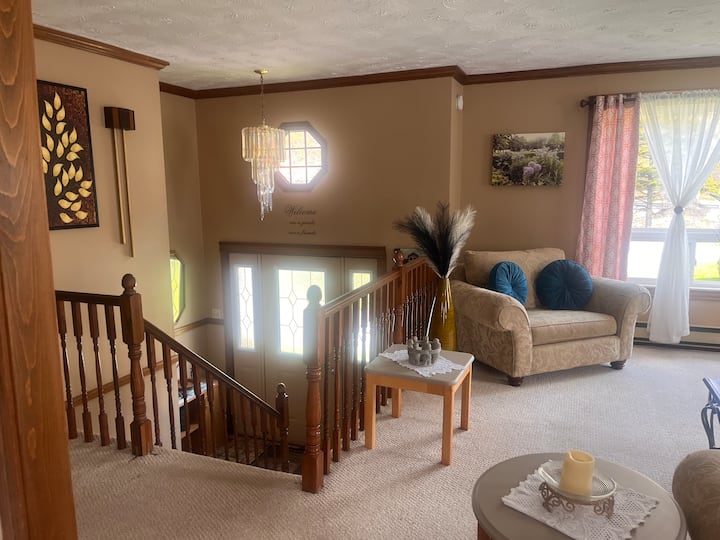 Mountain Views, Cozy Comfort & Adventures - Corner Brook