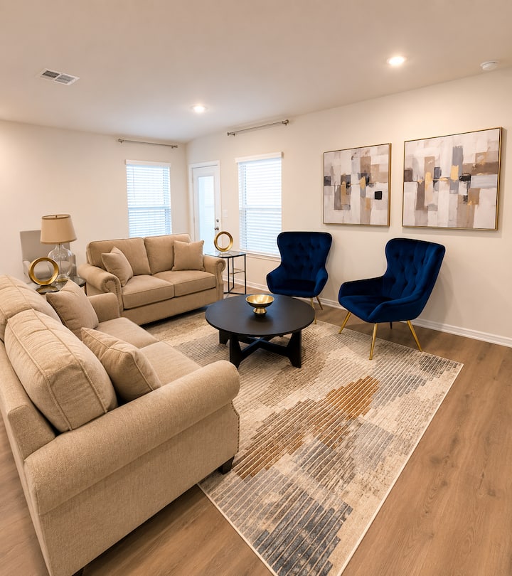 Modern New Build Denton Retreat | 4br + Office - Denton, TX