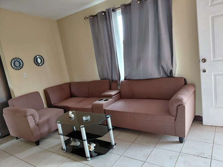 Estancia Confort.
Tu Refugio Seguro. - Managua
