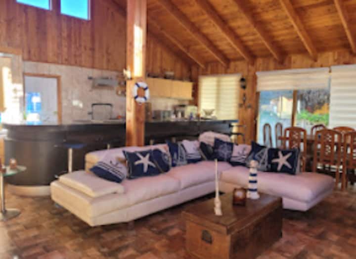 Casa Familiar En Algarrobo - El Quisco