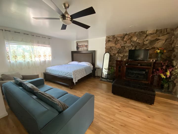 Spacious Study 12 Minutes From Lax - トーランス, CA