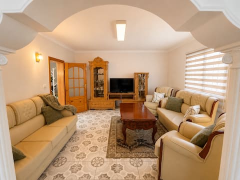 Top performing Airbnb: Villa Halili | The Garden Retreat in Lagjja 5