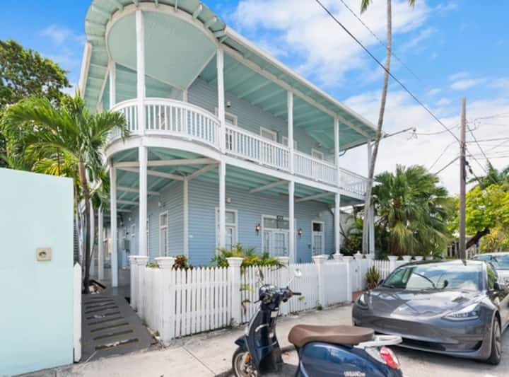 La Casa De Luces - Key West, FL
