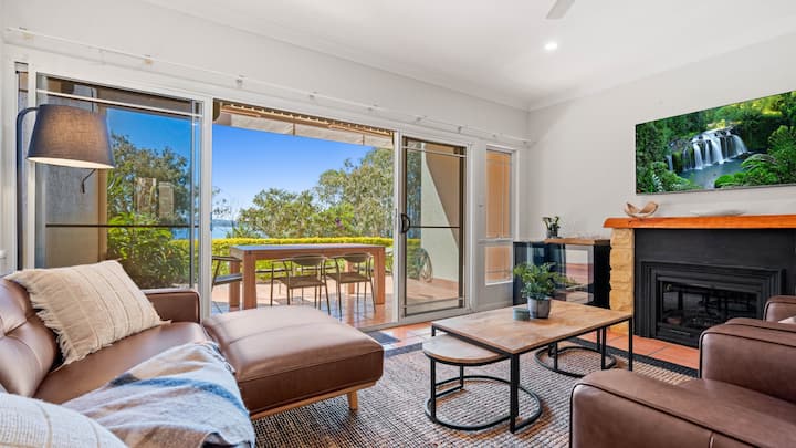 Tinaroo Lodge | Lakeview Escape With Pool Access - Kairi