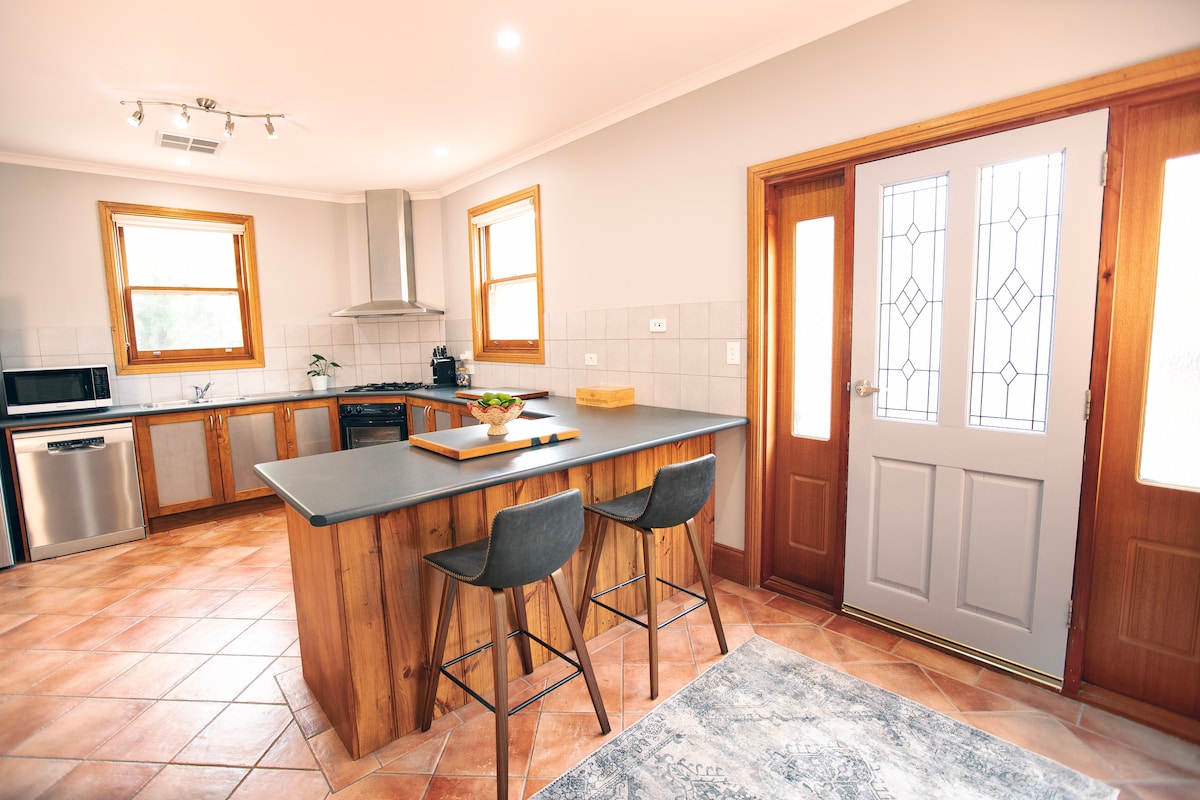 The Old Saddler's Bed and Breakfast