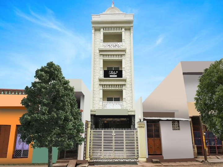 Nid Douillet Près Du Temple Jagannatha - Puri