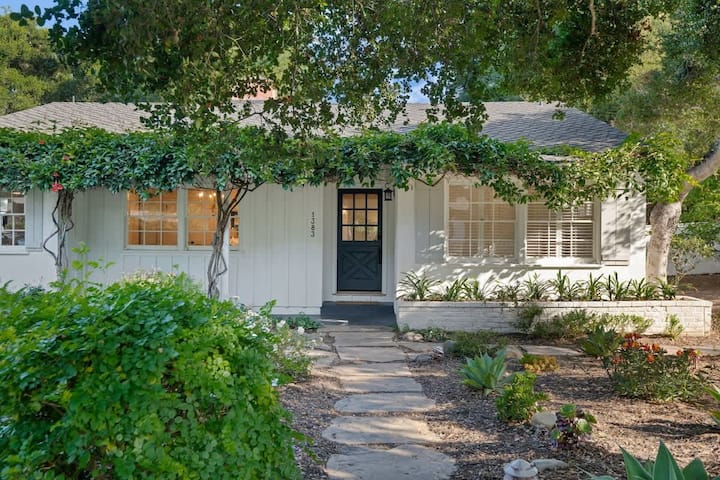 Oak & Ivy Cottage - Heart Of Montecito - Montecito