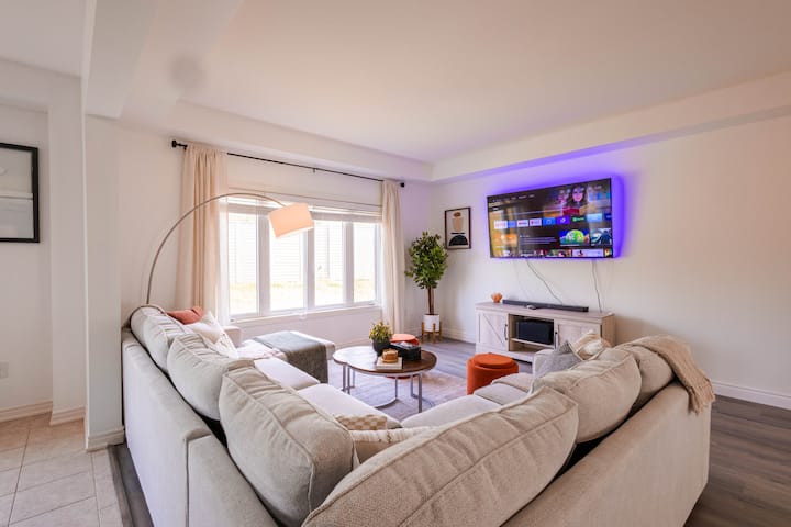 Elegant 8-bed Retreat | Bbq & Pool Table - Niagara-on-the-Lake