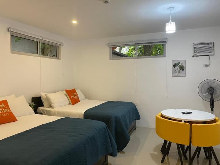 Cozy Deluxe Suite In Lopez Beach Resort - Sipalay