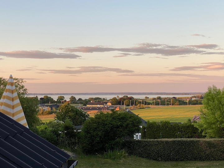 Dejligt Sommerhus I Kregme Med Udsigt Til Arresø - Denmark