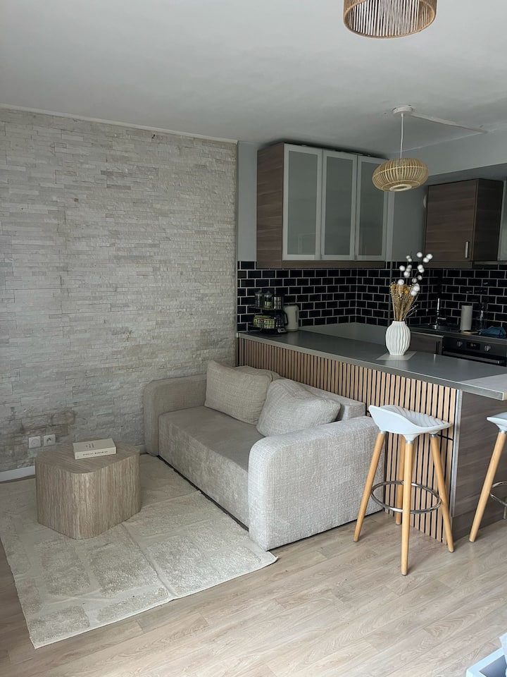 Studio-terrasse-proche-gare-cc - Corbeil-Essonnes
