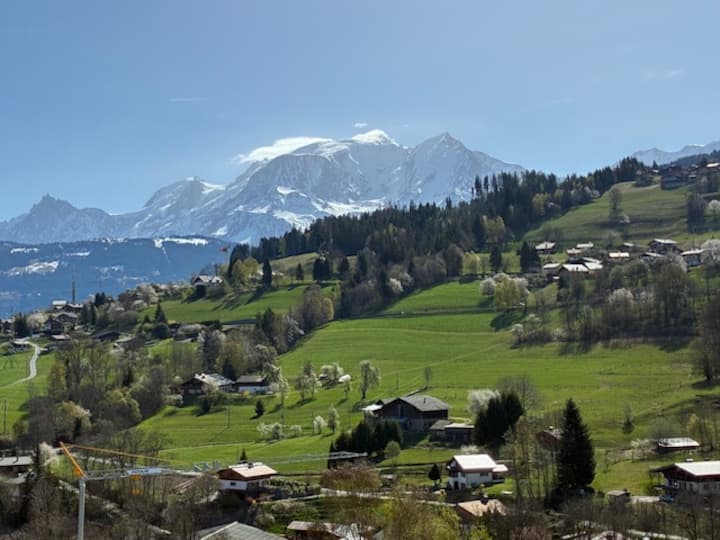 Vue Mont-blanc Centre Combloux 78m²+ Balcon 17m² - メジェーヴ