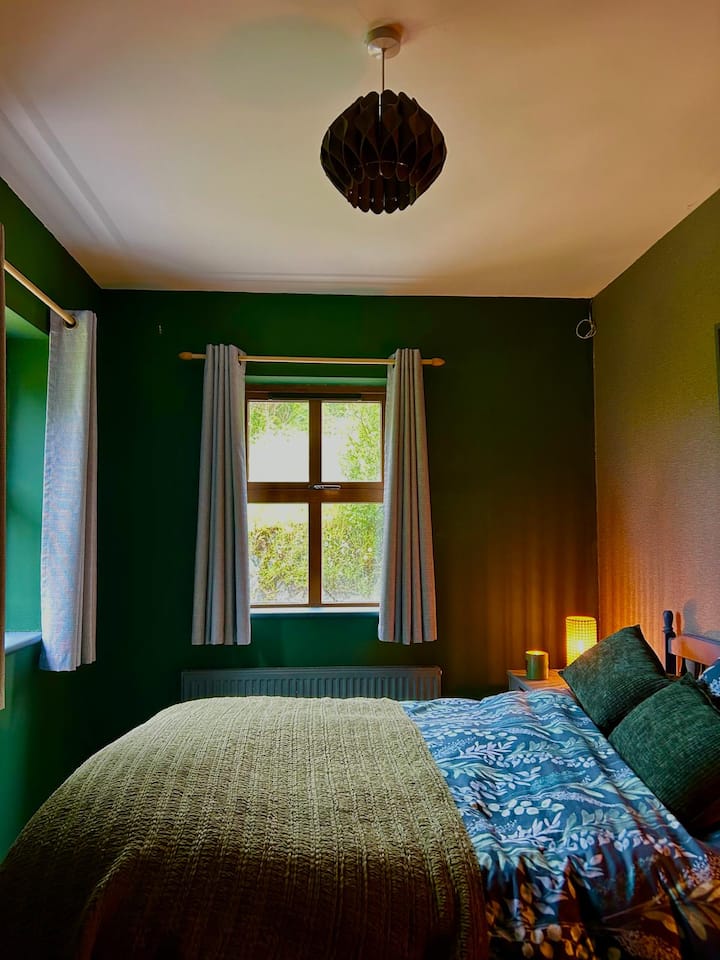 Luxury Mountain Retreat - Nenagh