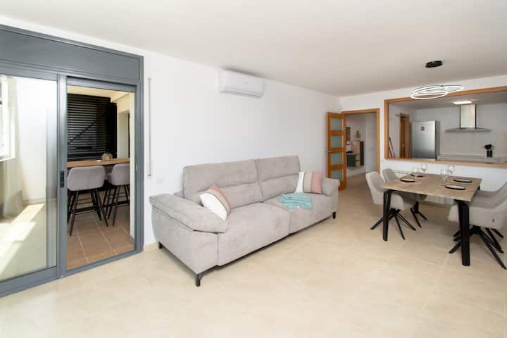 2br Sea View Apartment With Pool & Wifi - Ampuriabrava