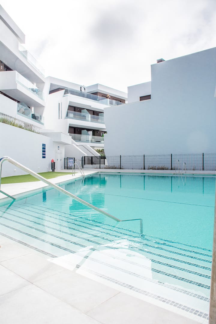 Appartement Avec Terrasse Et Piscine à Estepona - Estepona