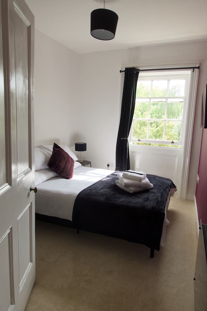 Second Floor Apartment - Gloucestershire